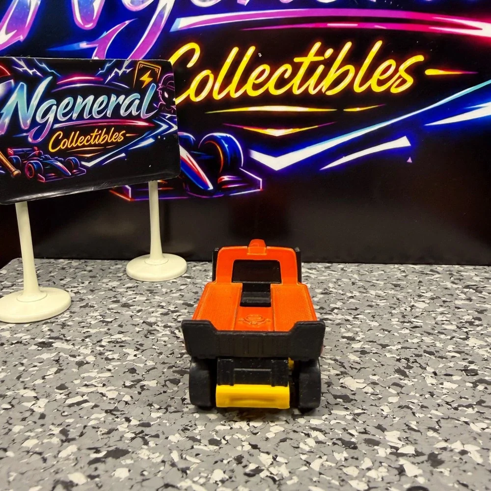 Hot Wheels The Haulinator Orange Yellow Flatbed Transport Truck 2014 Mattel 1:64